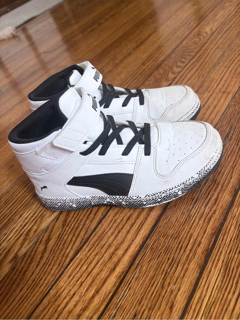 Puma Kids White and Black High-Top Sneakers with Patterned Sole